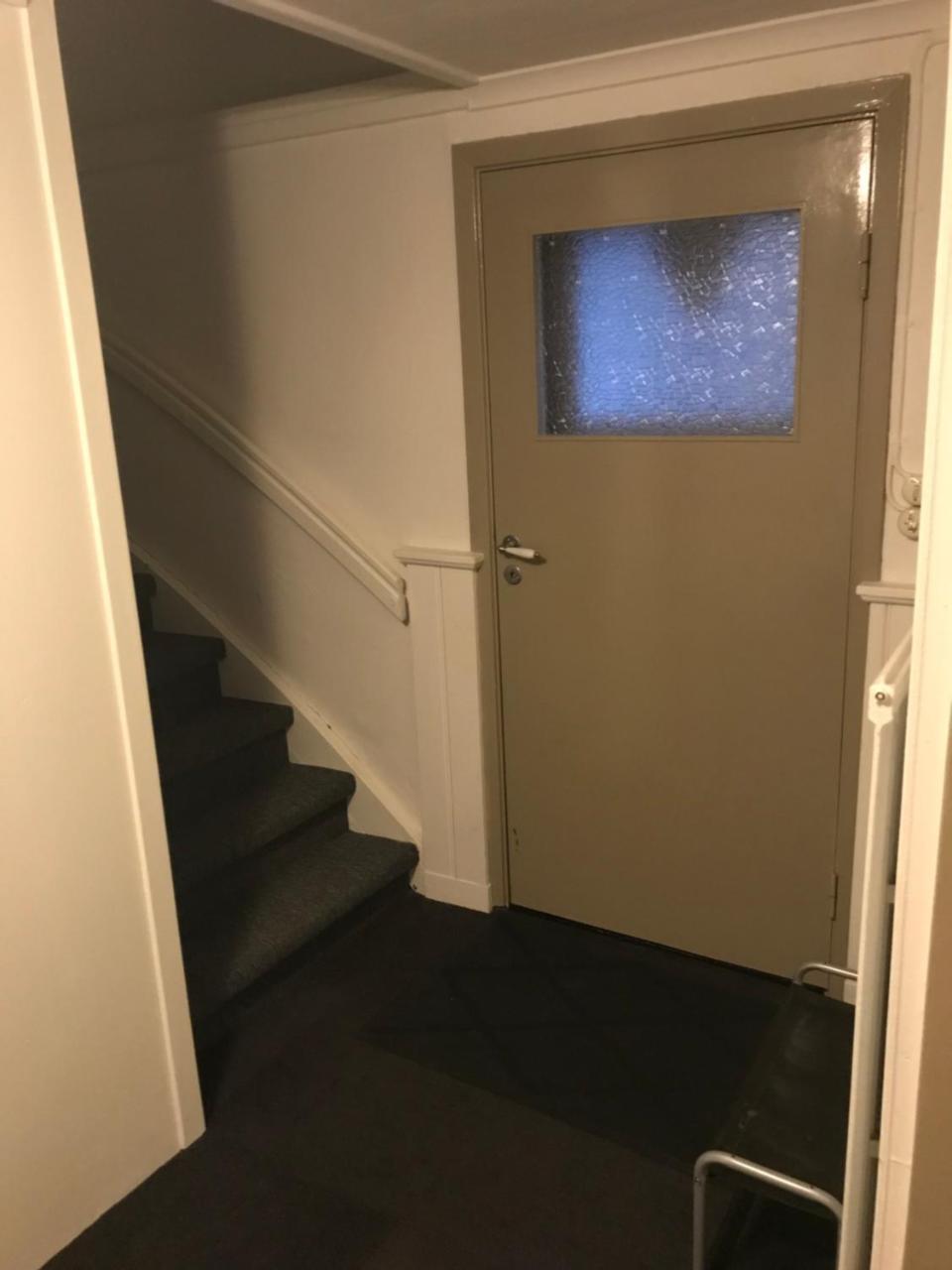 Room With Pentry, Separate Entrance, No Cardpayment Granna Exterior photo